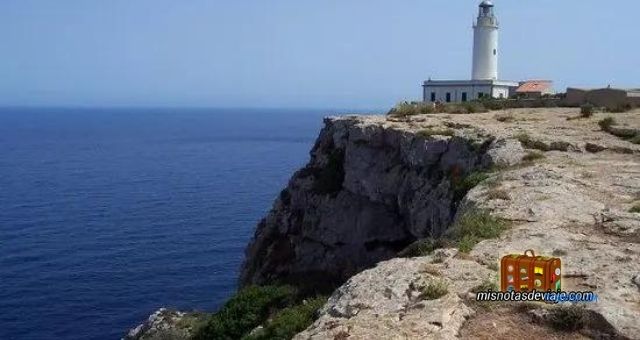 Faro de la mola en Formentera